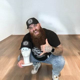 Styl a pohoda v jednom balení. 😎💥 Když se pohodlná truckerka potká s uvolněným stylem – tohle je výsledek! 🤘 Nezáleží,...